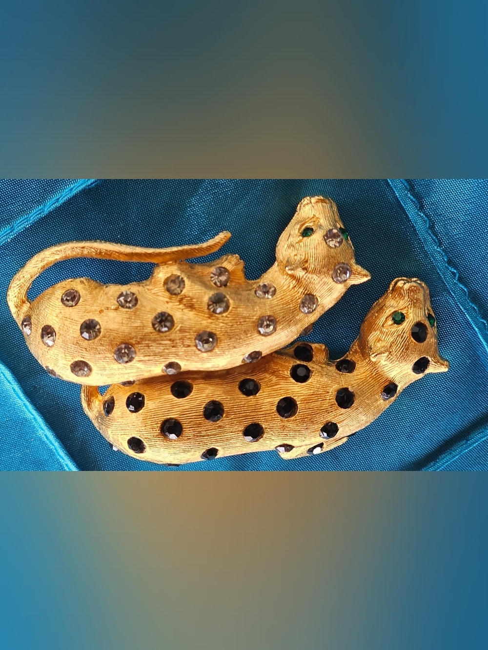 Vintage Gold & Black Leopard Brooch Set Like New
